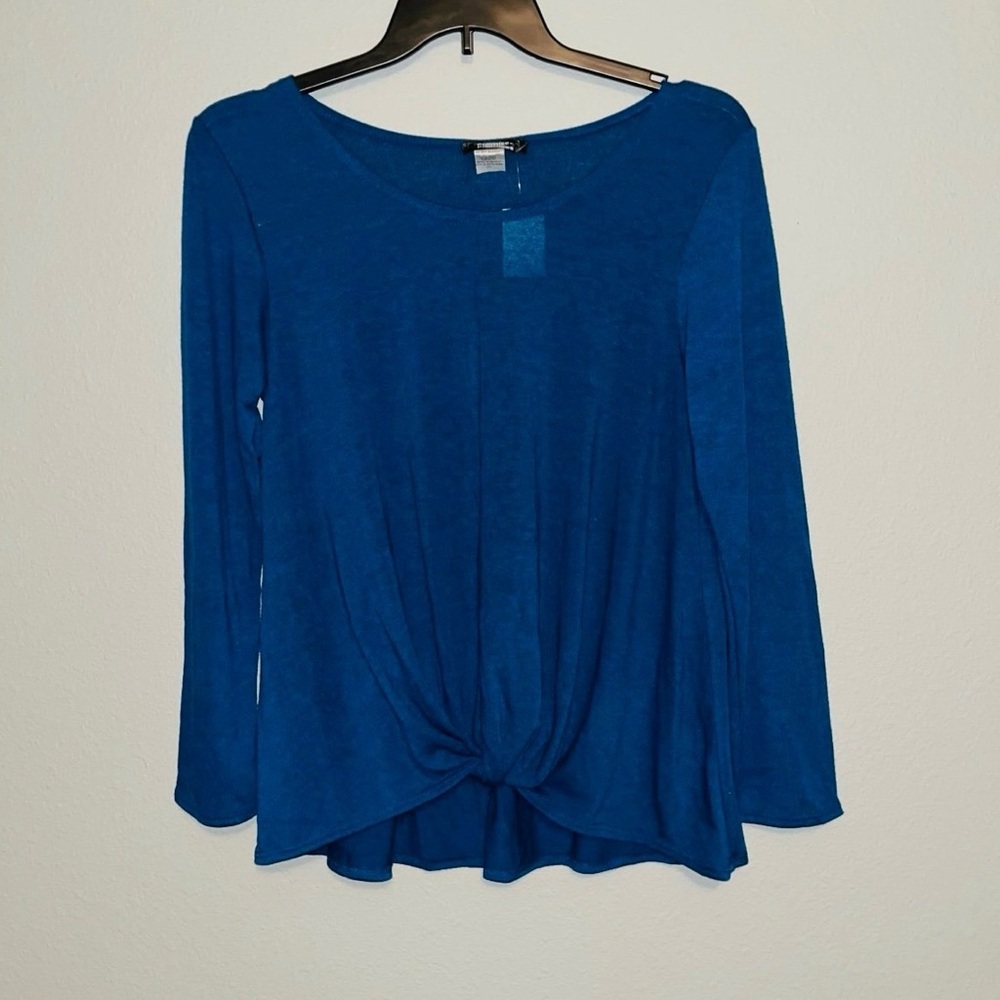 Promises Promises Tie at the Front Hem Size 2X